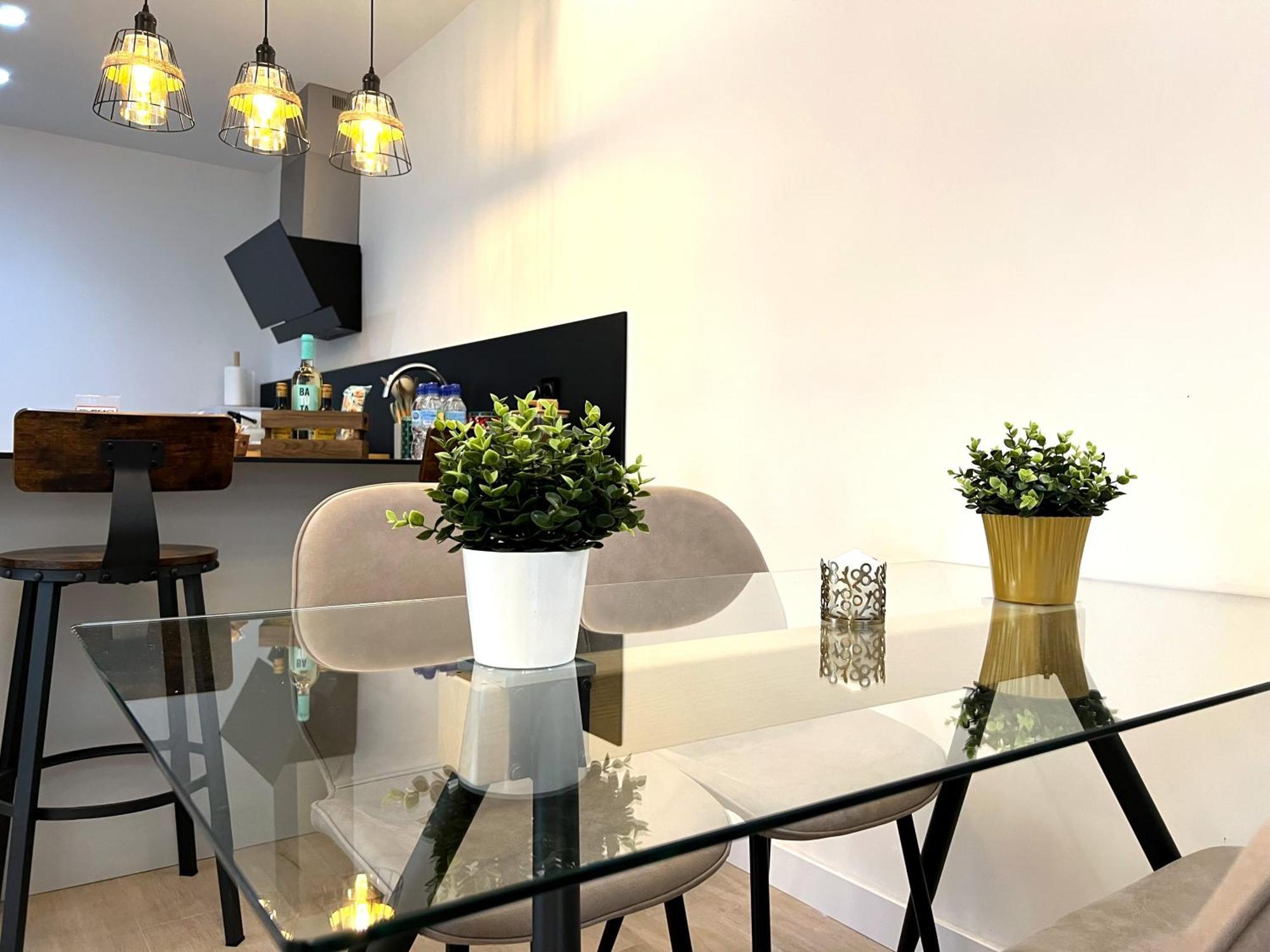Duplex Moderno Y Acogedor Junto A Atocha Apartment Madrid Exterior photo